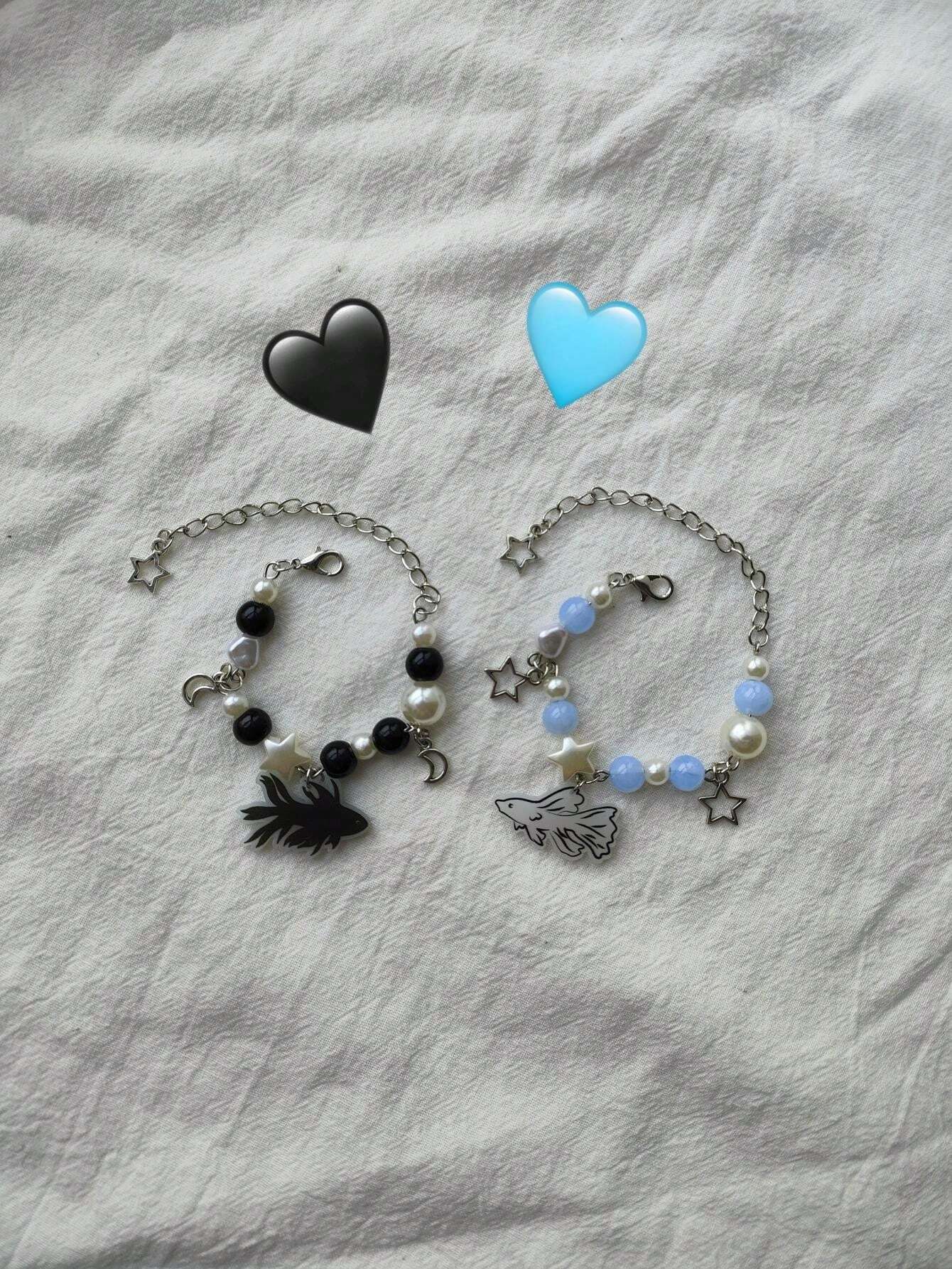 أساور سحر النجوم والقمر من خرزات باللونين الأبيض والأسود (مجموعة واحدة)