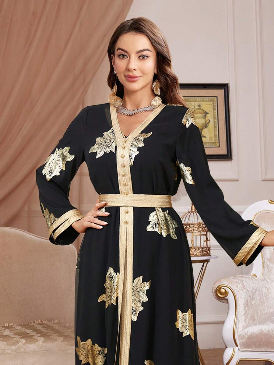 فستان نسائي طويل بنقشة زهور بأكمام طويلة