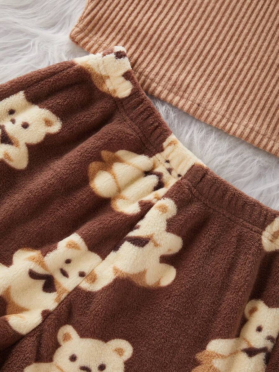 2pcs Solid Rib Knit Camisole & Flannel Bear Print Shorts Sleepwear Set