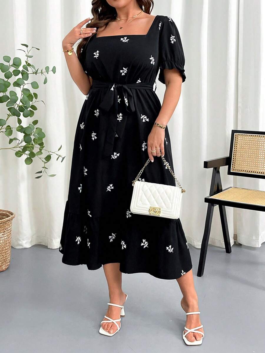 فستان SHEIN Clasi نسائي صيفي بمقاسات كبيرة بطبعة زهور ورقبة مربعة وخصر مرن وأكمام منتفخة