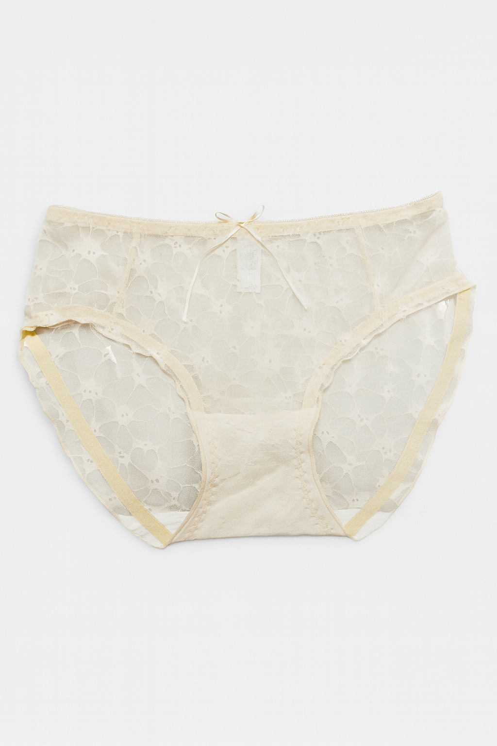 بانتي دانتيل بطبعة زهور – لانجيري أنثوي لتصميم جذّاب