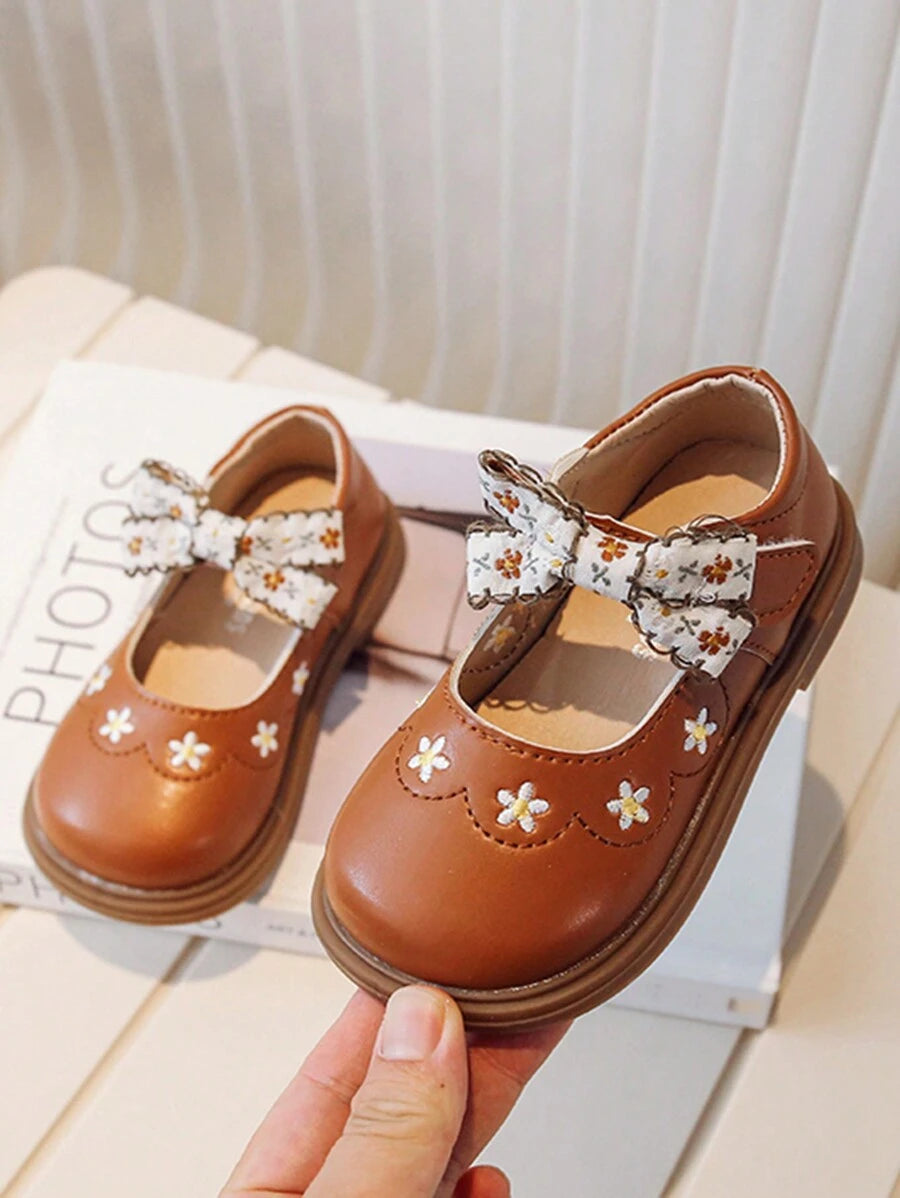 حذاء بناتي أنيق بفيونكة وكعب مسطح