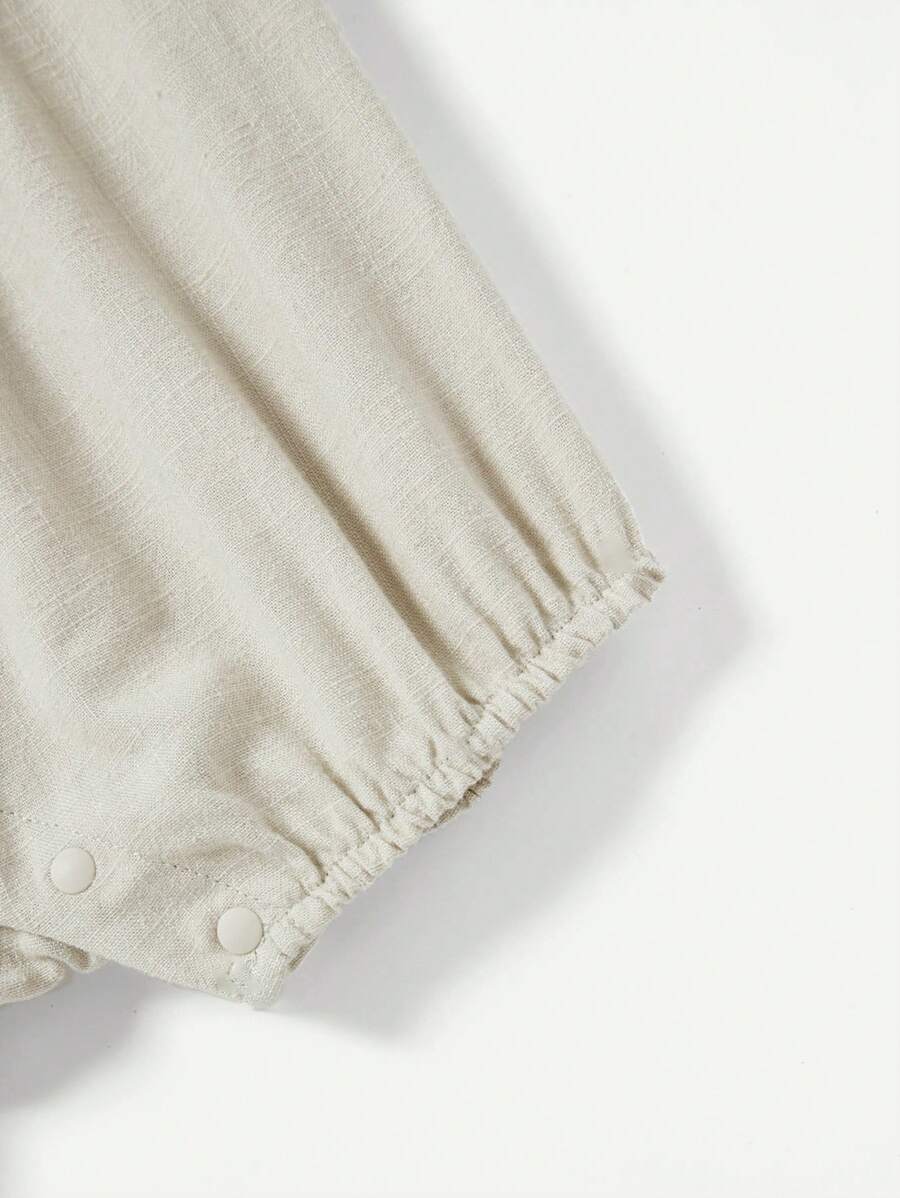 بدلة رومبير بناتي من كوزي كوب، ناعمة بلون سادة بدون أكمام وبرقبة دائرية - سن 6 إلى 9 أشهر