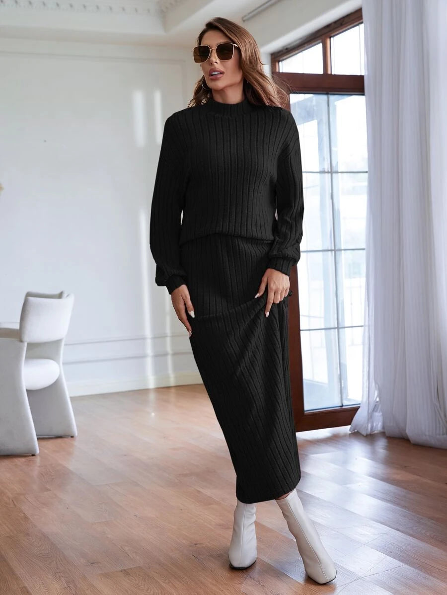 تي شيرت برقبة عالية وأكتاف منسدلة مع جيبة سادة من كلاسي- شي إن