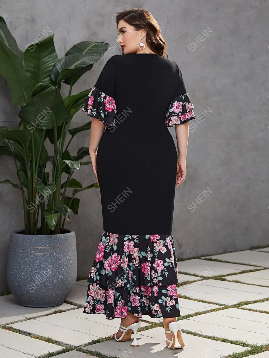 فستان بأكمام منفوشة وطبعة زهور من موديلي - شي إن