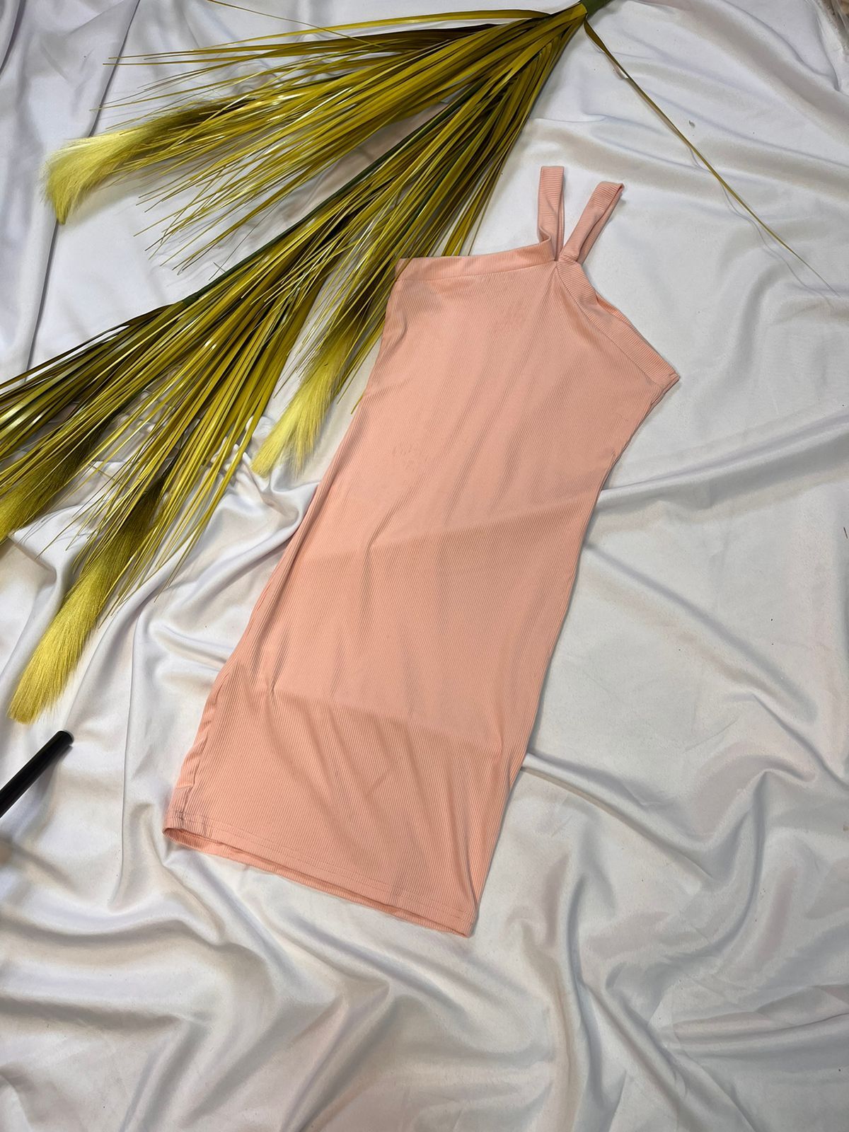 فستان بناتي بدون أكمام مكشوف الظهر بقصة ضيقة - سن 10 سنوات