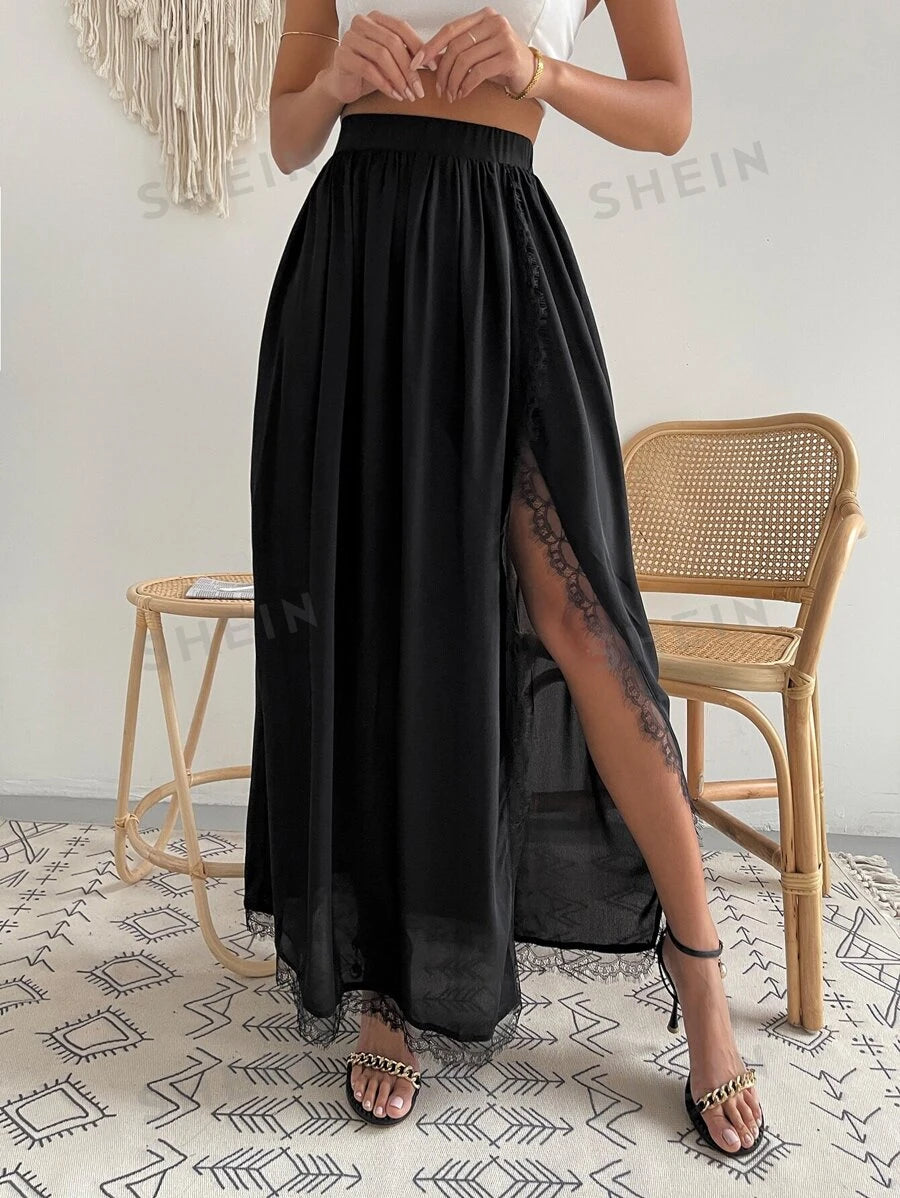 سكيرت ملفوفة بالدانتيل المتباين وبلون سادة من ڤي كاي – شي إن