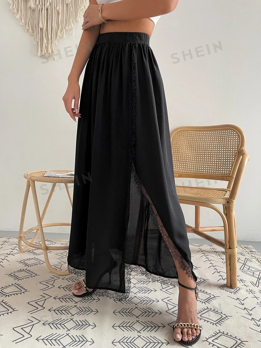 سكيرت ملفوفة بالدانتيل المتباين وبلون سادة من ڤي كاي – شي إن