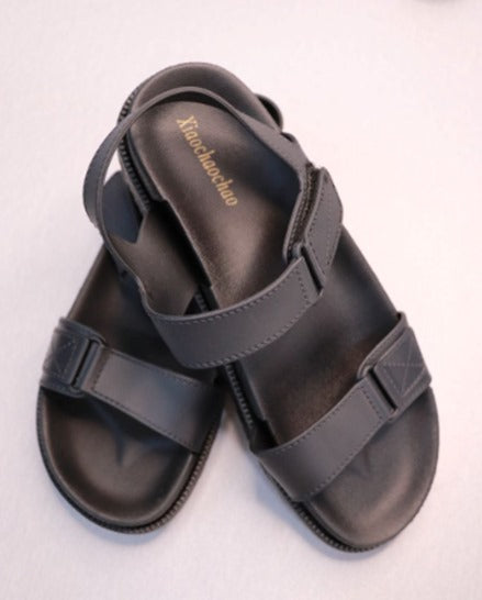 صندل سابو مريح بمقدمة دائرية وعريضة وأشرطة فيلكرو