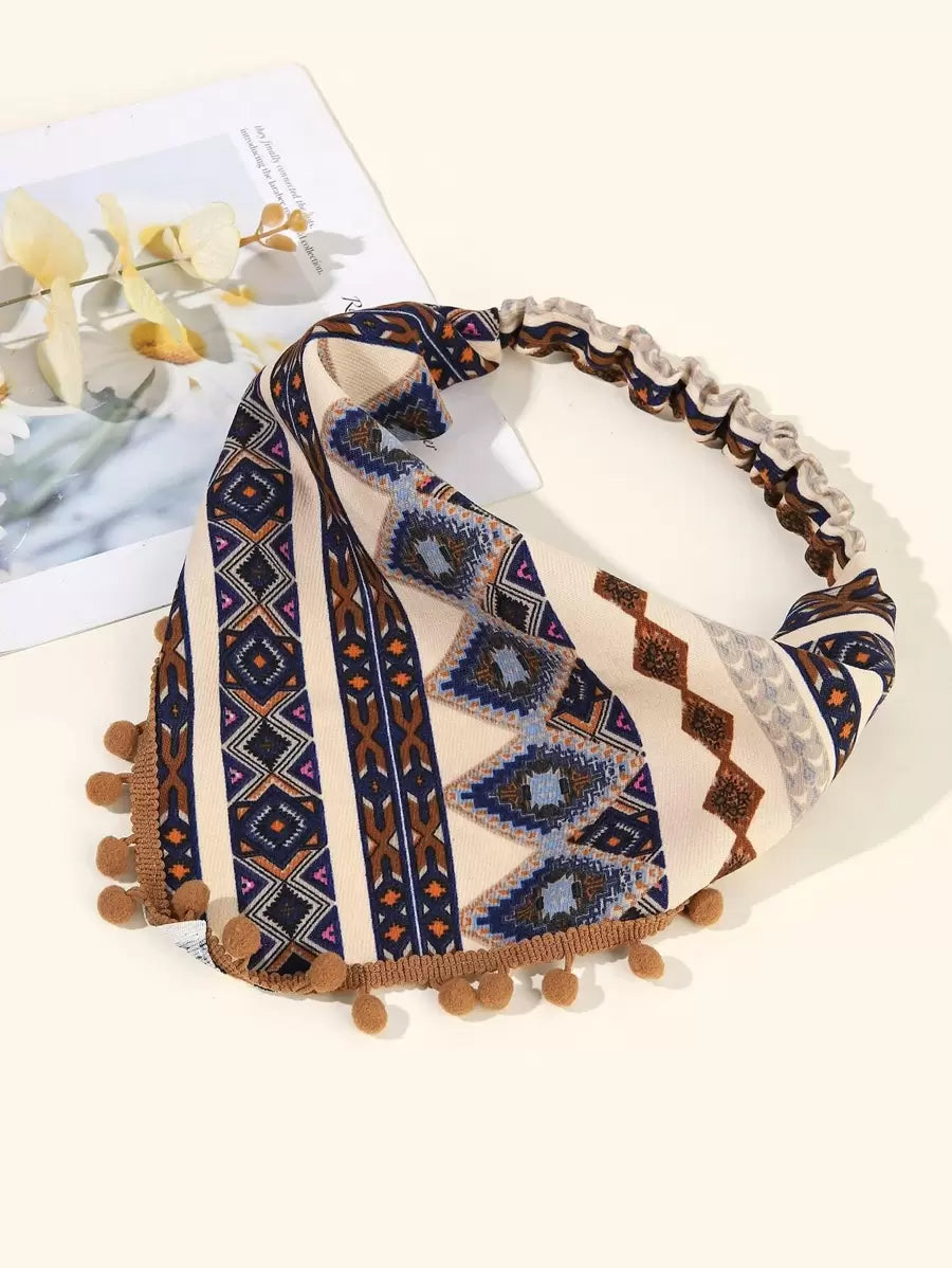 وشاح مثلث مزين بشراشيب بتصميم هندسي بوهو للنساء Shein