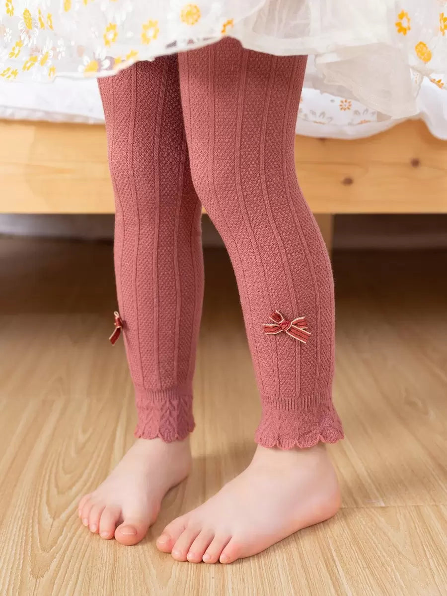 قطعة واحدة من بنطال ضيق بفيونكة للبنات