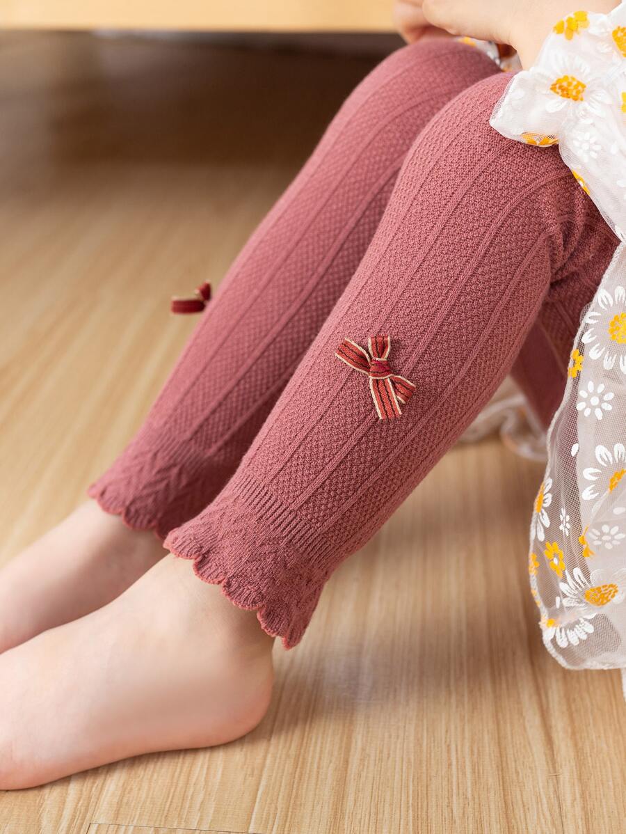 قطعة واحدة من بنطال ضيق بفيونكة للبنات