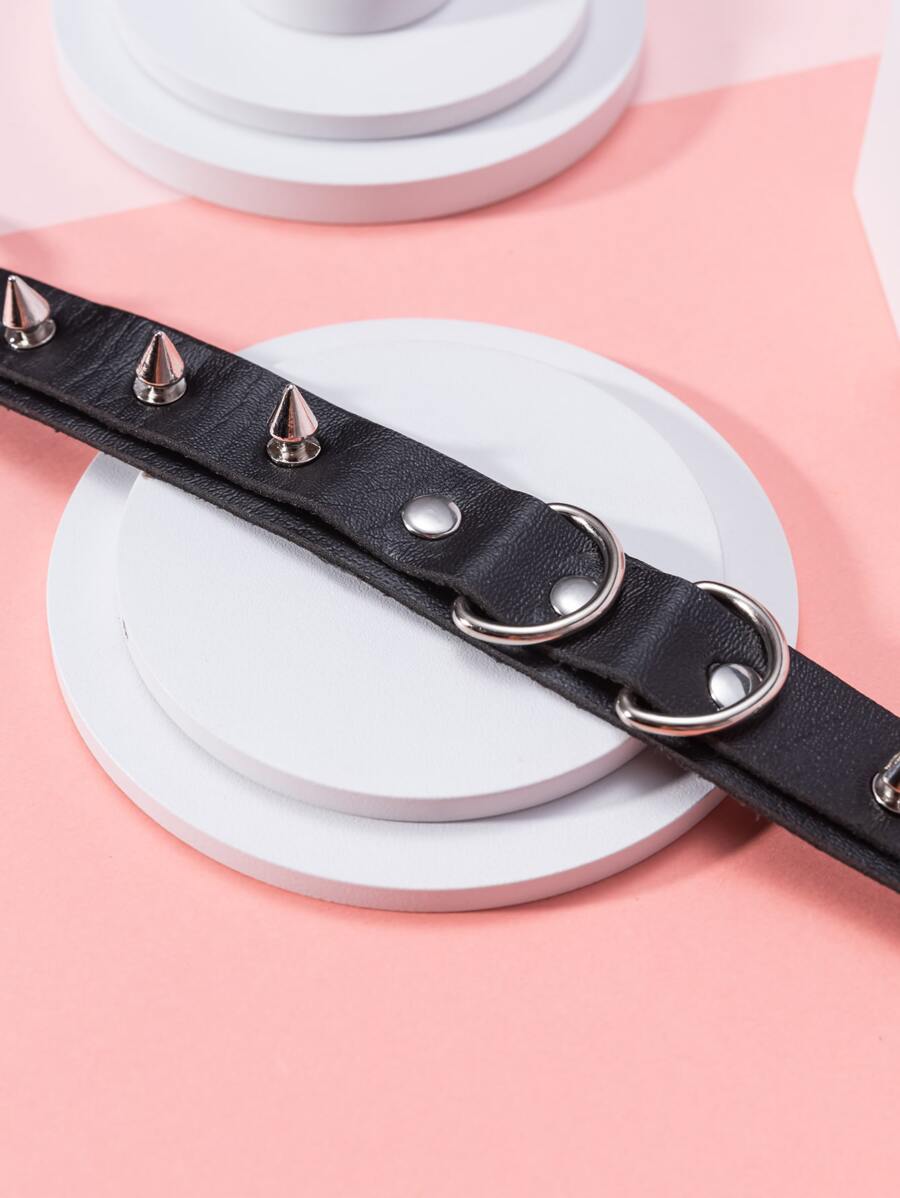 طقم من قطعتين من مقود وطوق الحيوانات الأليفة المزخرف بالمسامير