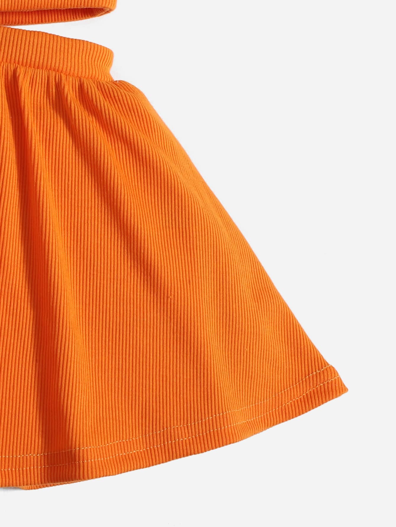 فستان بيبي بناتي من شي إن – تصميم مضلّع بقصة مفتوحة أنيقة