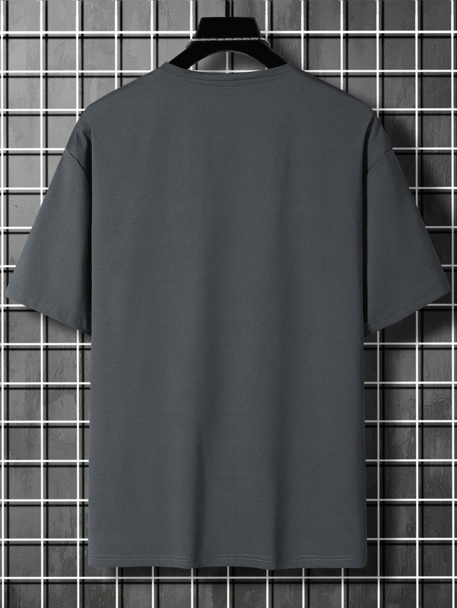 تي شيرت مانفينيتي هوم للرجال بطبعة الحروف Shein