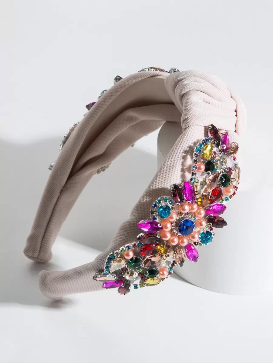 طوق شعر ملكي مزين بأحجار زركونيا مكعبّة — إكسسوار للشعر فاخر