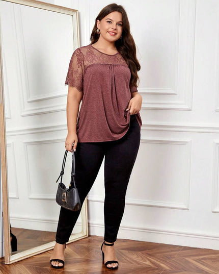 تي شيرت SHEIN LUNE Plus بقبة دانتيل متباينة