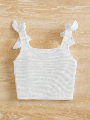 بلوزة تانك للبنات الصغيرات من Shein، بتصميم مربع أنيق وجذاب