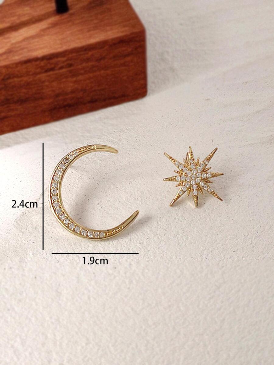 أقراط  غير متطابقة بتزيين نجمة وقمر من الراين (Rhinestone)