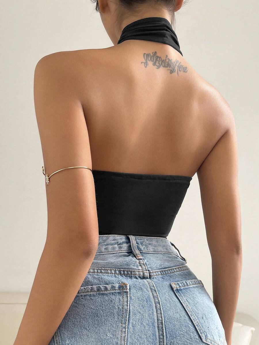 بلوزة VaVaBold بفتحة أمامية مشد مع خصر هالترShein