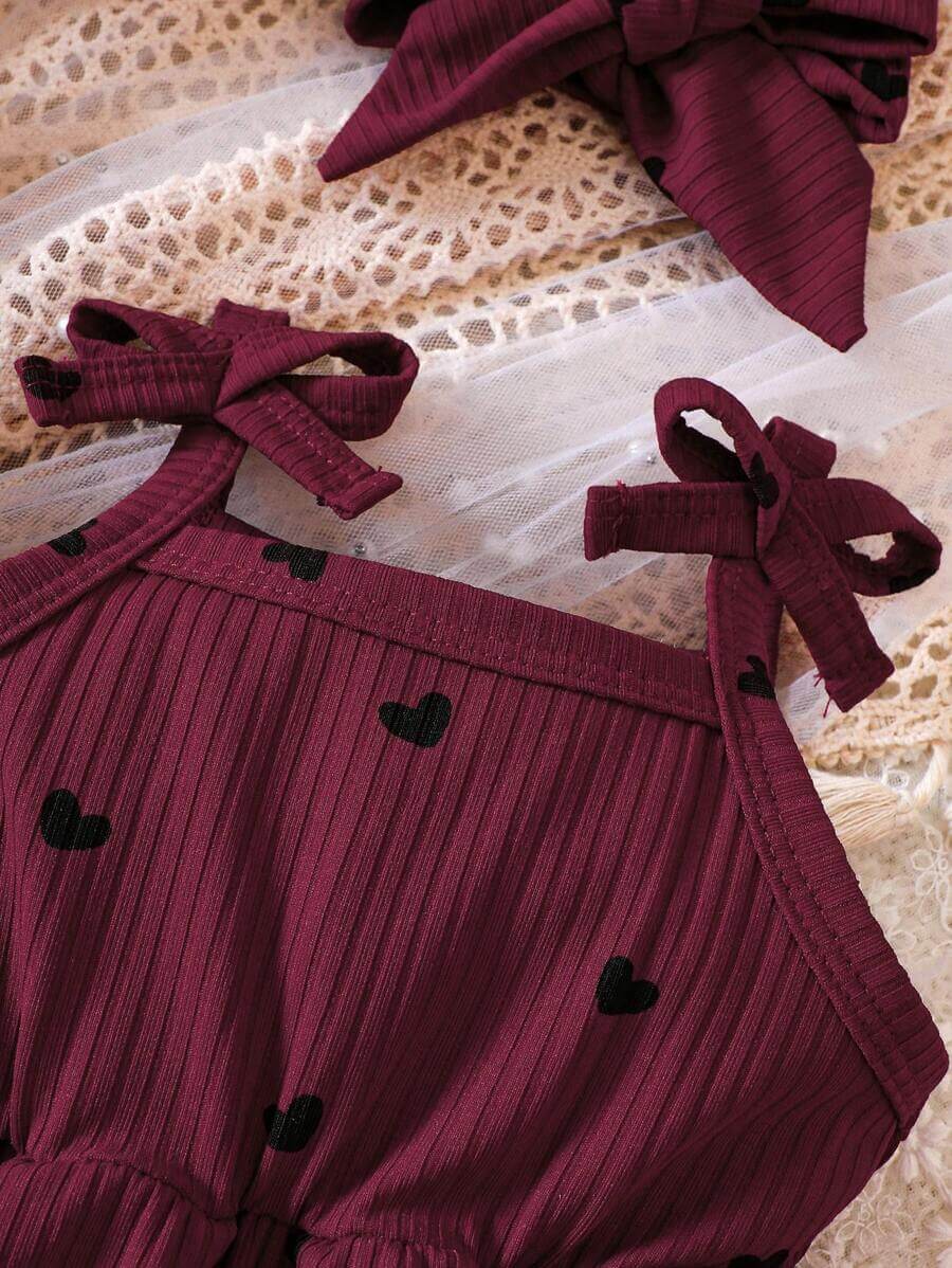 فستان شي إن بيبي جيرل بطبعة قلب مع فيونكة وكتف كامي وربطة رأس