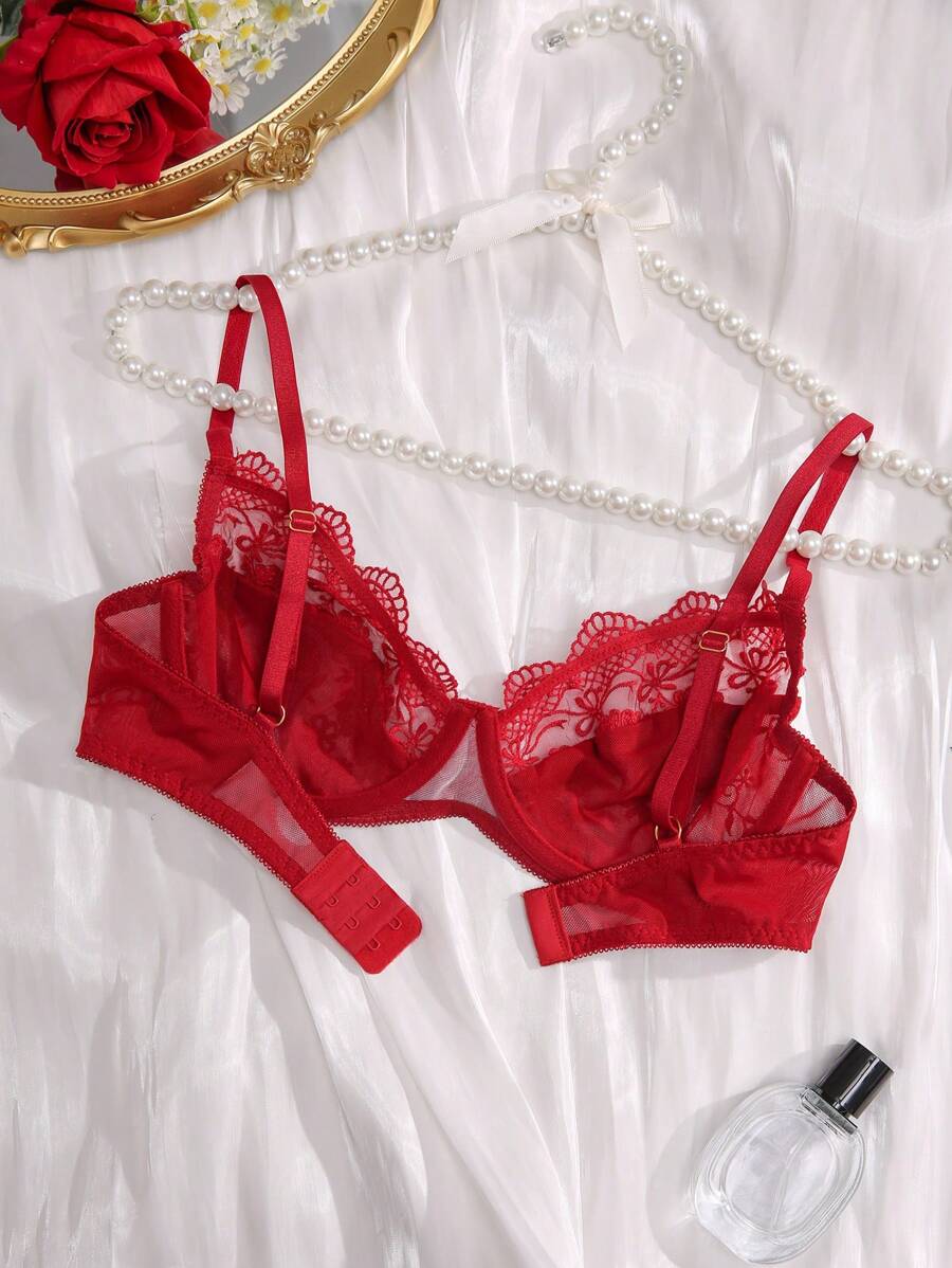 حمالة صدر دانتيل مزينة بحافة مموجة – بدعامة سلكية لتحديد مثالي وأناقة أنثوية