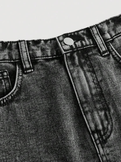 تنورة جينز(14 سنه )  SHEIN Girlism Teen Girl ذات الحافة المنقسمة