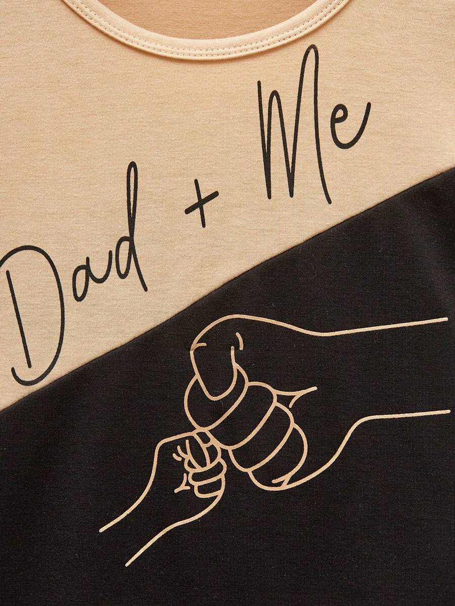 طقم من قطعتين من تي شيرت وشورت Shein