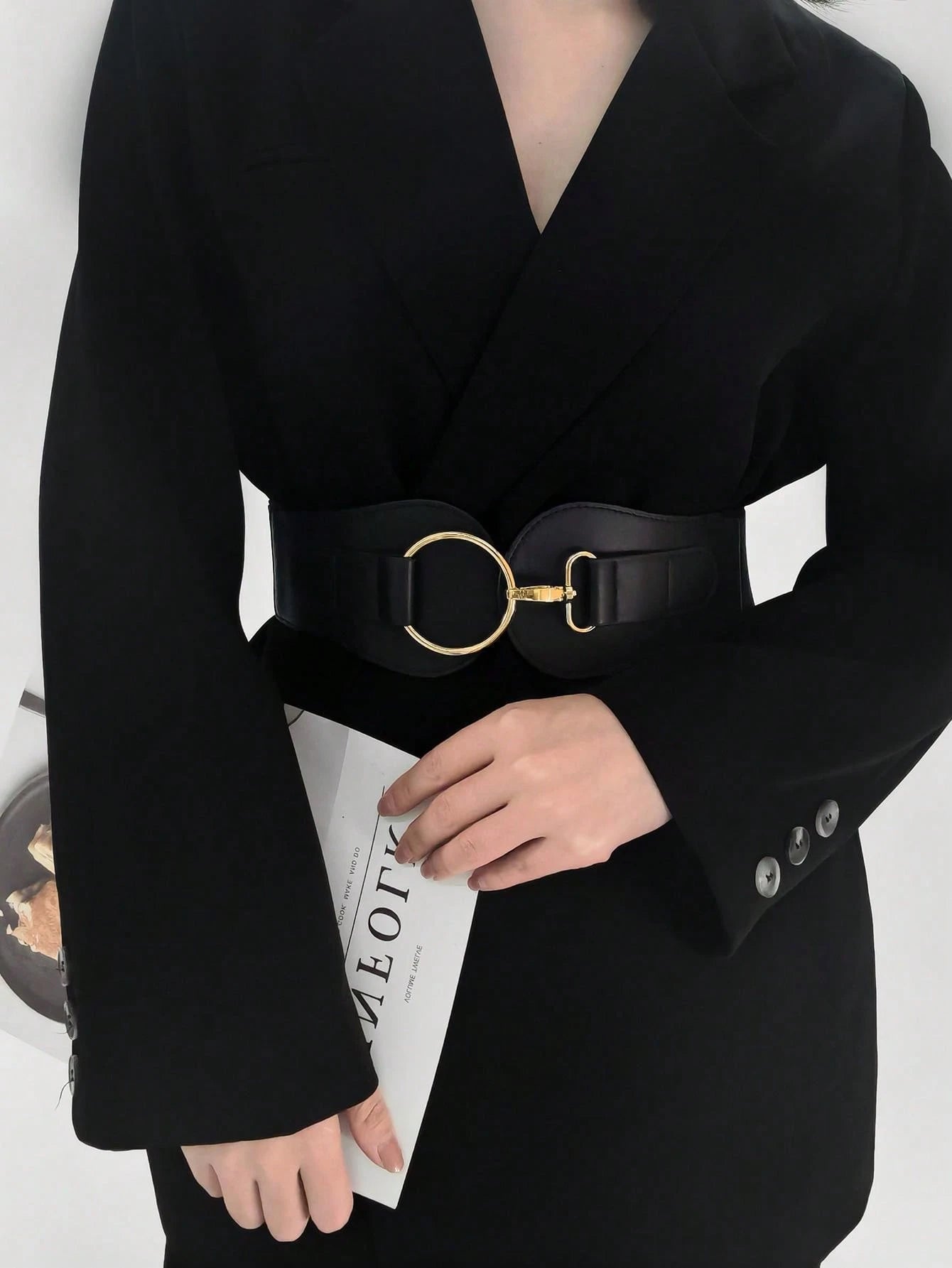 حزام نسائي بسيط عصري مع رباط مطاطي – مناسب للفساتين والبدل