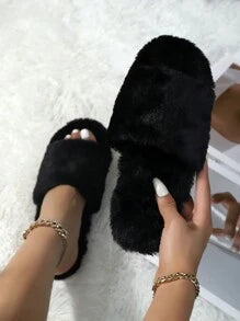 سليبر نسائي قطيفة ناعم ومريح 