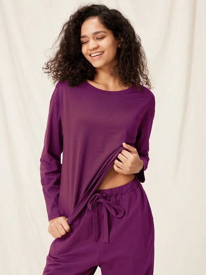 بيجامة نسائي باللون البنفسجي من القطن والمودال من لوفليت