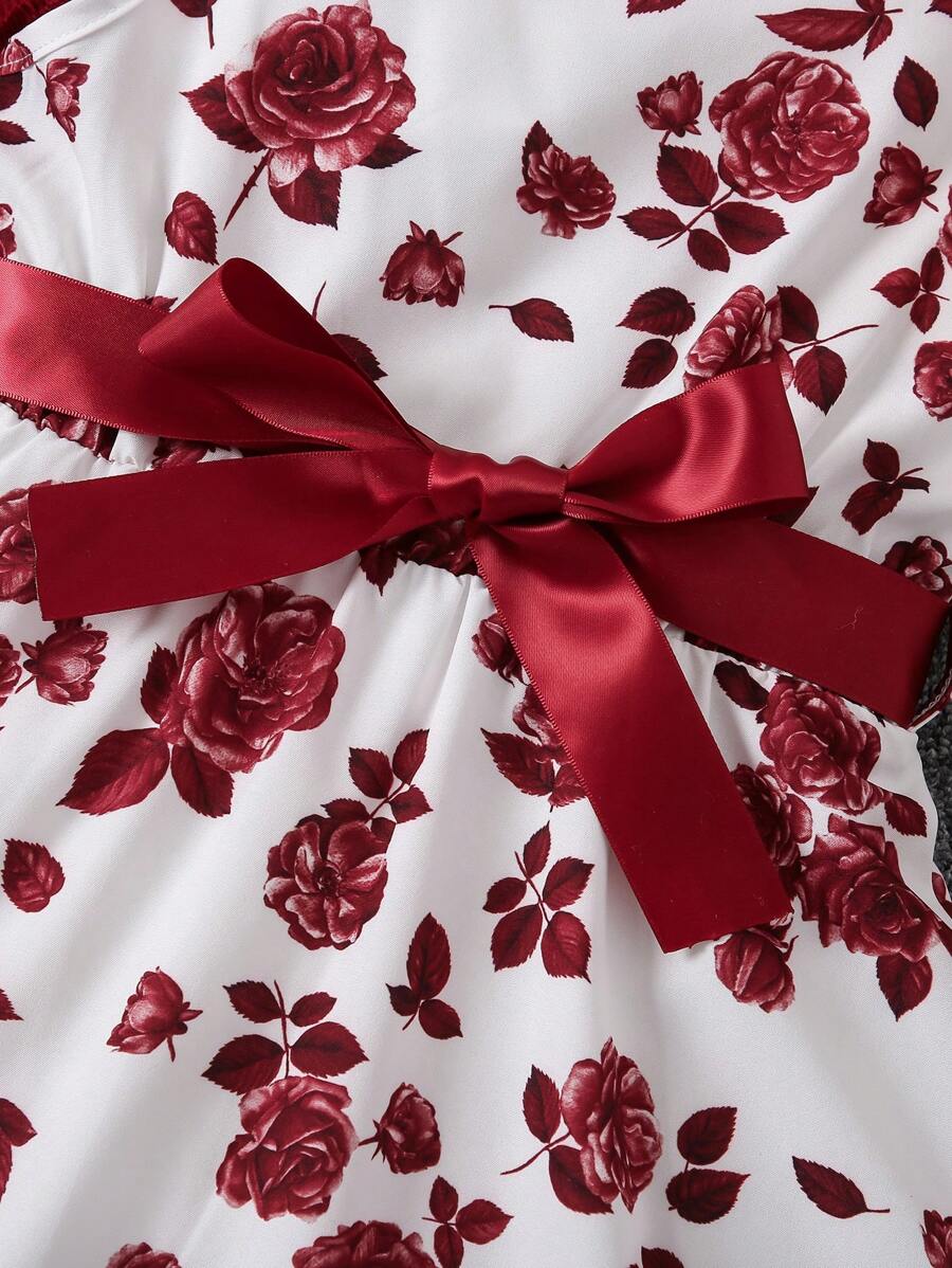 فستان شي إن للفتيات الصغيرات بطبعة زهور مع حزام وكارديجان بحافة مكشكشةShein