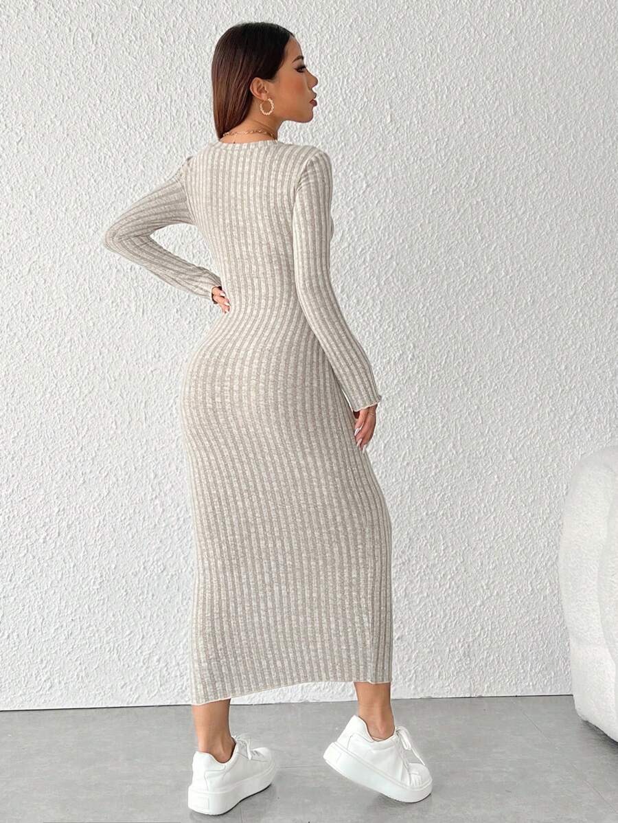 فستان SHEIN PETITE بلون سادة وأكمام طويلة