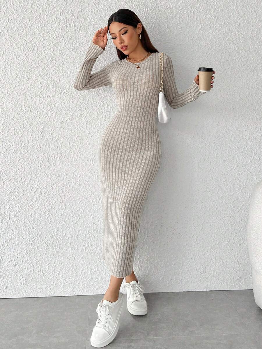 فستان SHEIN PETITE بلون سادة وأكمام طويلة