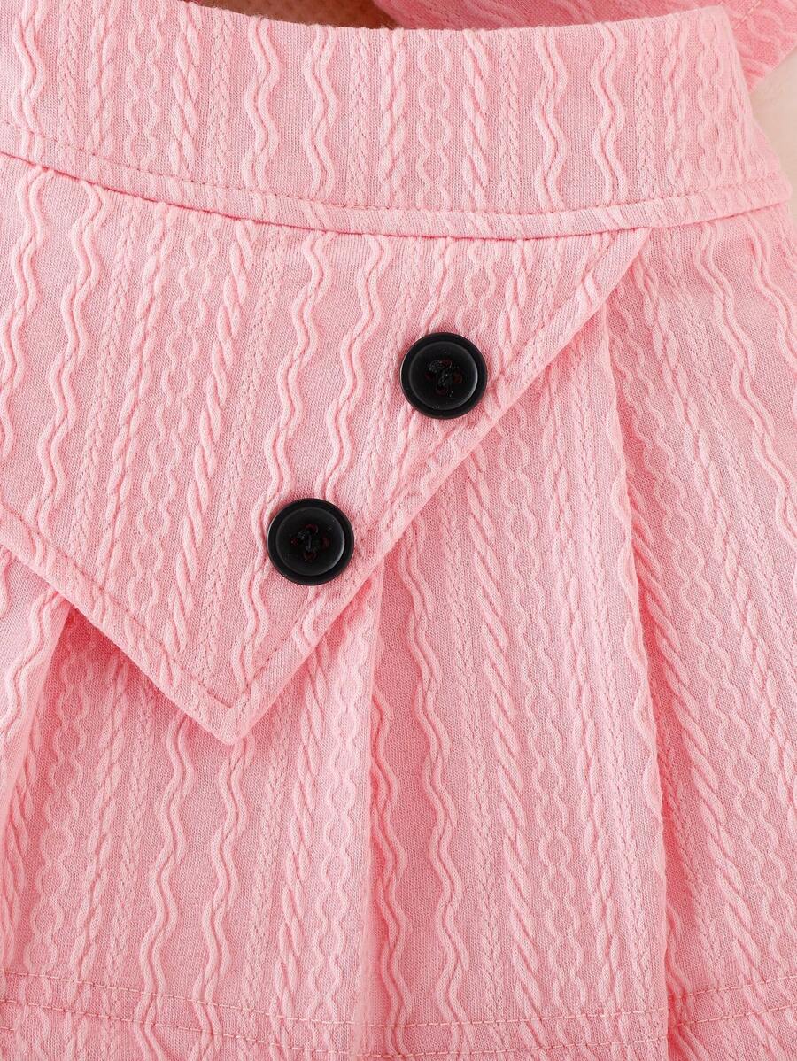 طقم بناتي أنيق من ثلاث قطع، يتكون من جاكيت وتنورة بأزرار أنيقة، مناسب للربيع والخريف