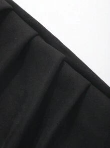 جيبة نسائي ضيقة بحواف متقاطعة من ديزي