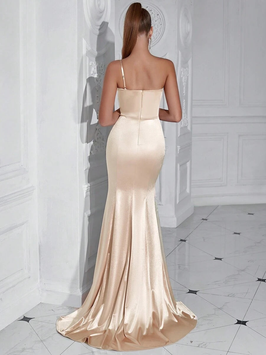 فستان ADYCE بلون سادة بحمالات رفيعة وفتحة أمامية وظهر مفتوح Shein