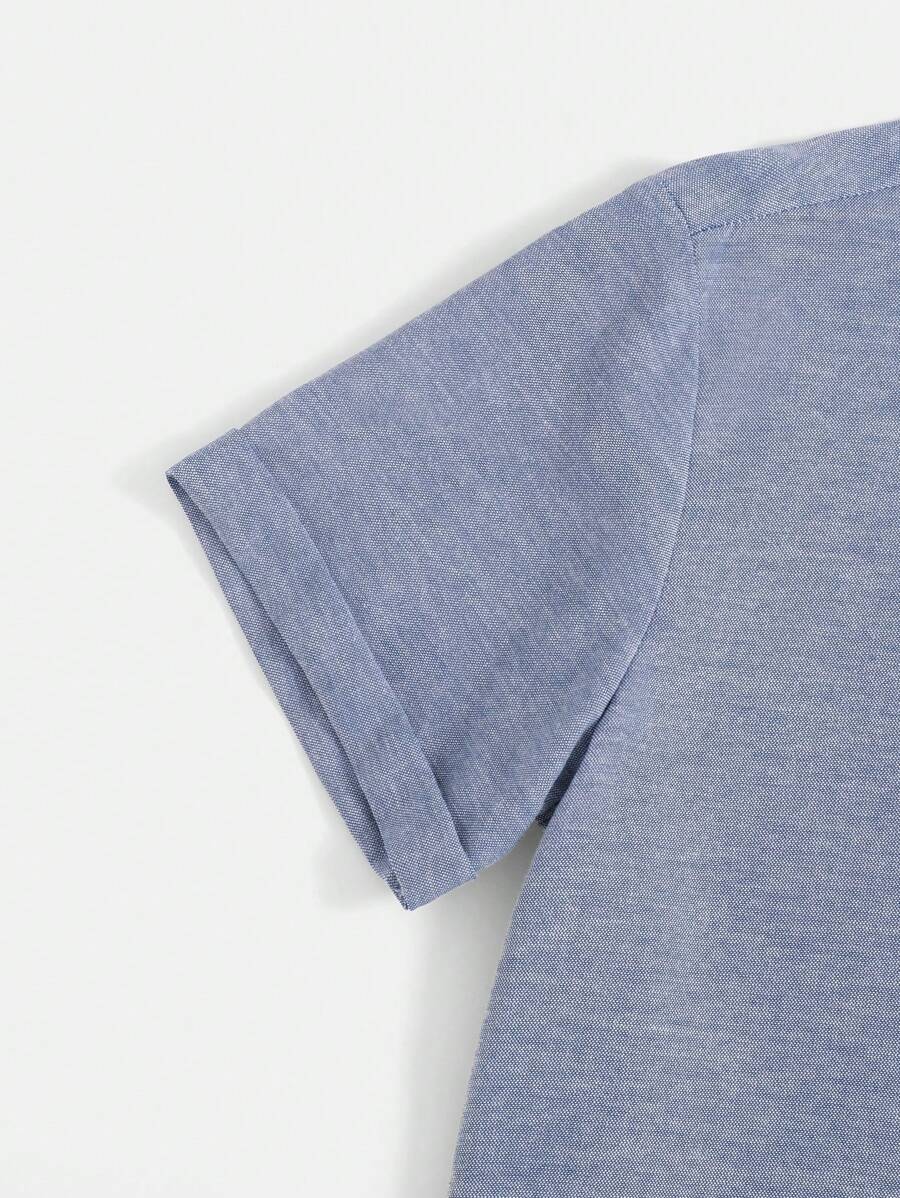 طقم قميص وشورت صيفي كاجوال بياقة واقفة وأزرار ملونة للأولاد من SHEIN