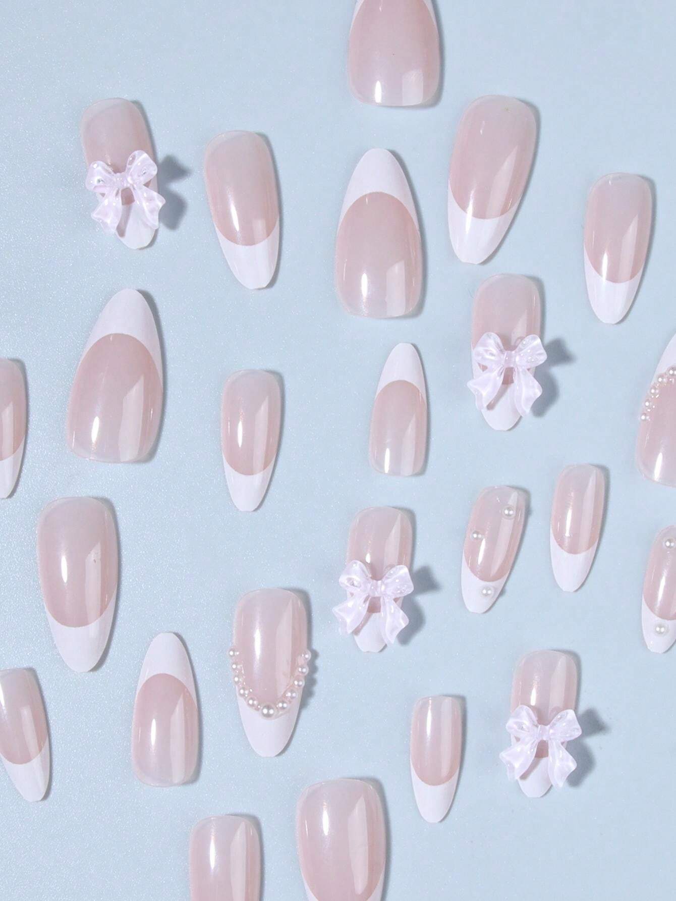 طقم 24 ظفر صناعي فرنسي أبيض طويل بشكل لوزي مع فيونكة ولؤلؤ صناعي