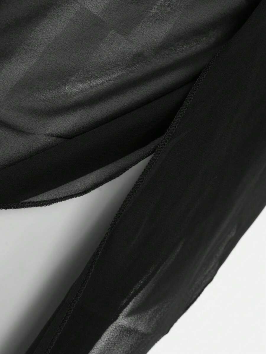 طقم تنورة تَغطية وخصر برباط للمرأة من Swim Basics