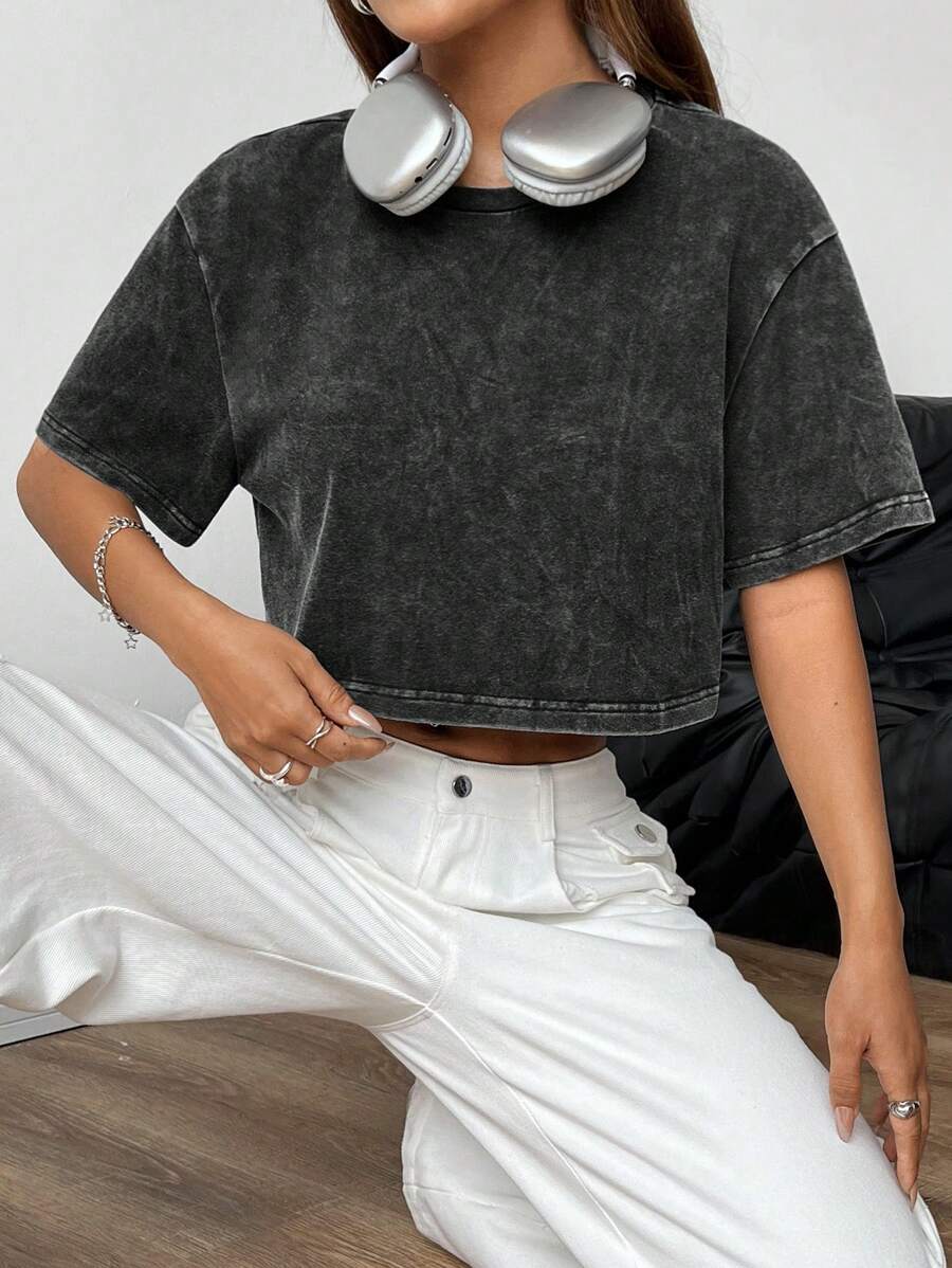 تي شيرت نسائي كاجوال بأكمام قصيرة من SHEIN EZwear أسود محبوك مناسب للربيع والصيف