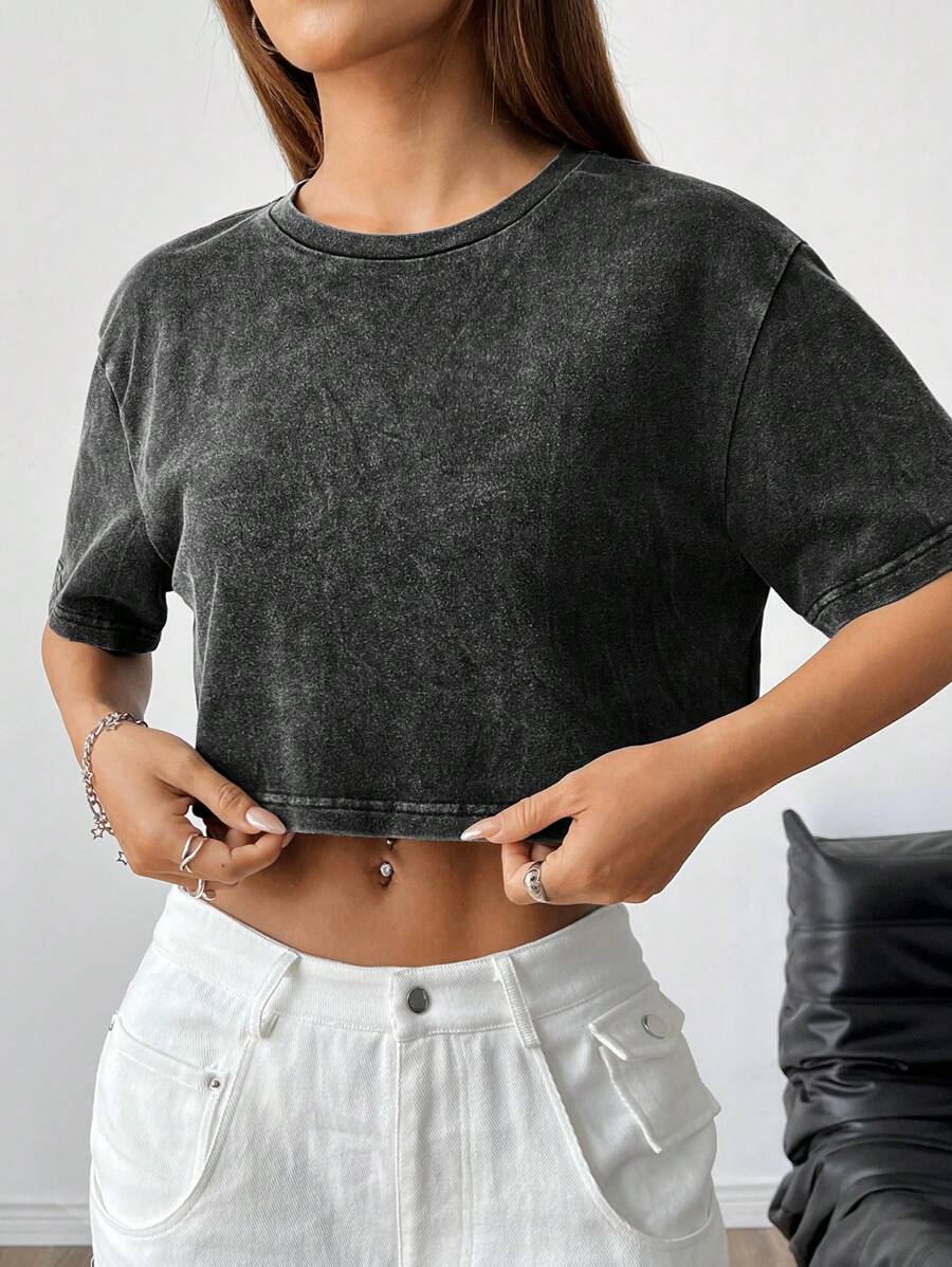 تي شيرت نسائي كاجوال بأكمام قصيرة من SHEIN EZwear أسود محبوك مناسب للربيع والصيف