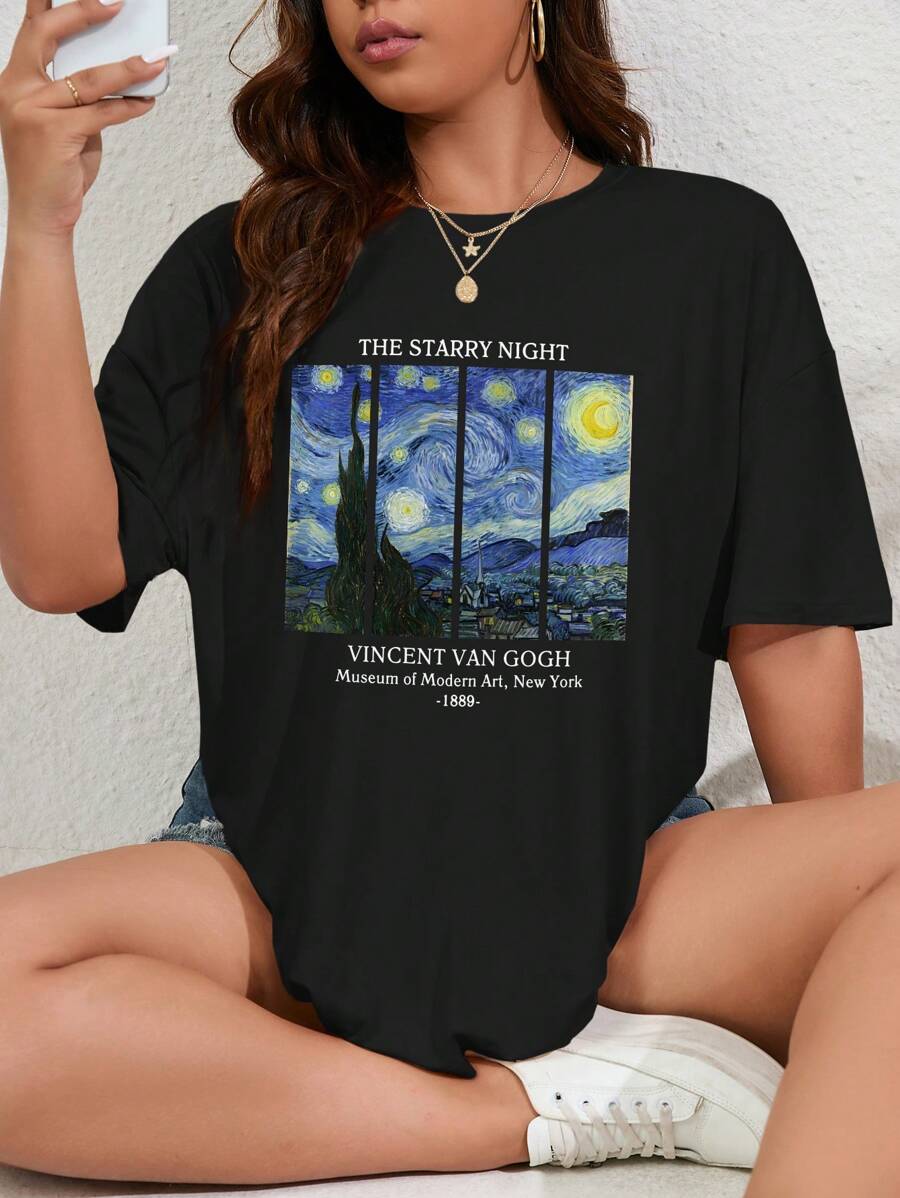 تيشيرت نسائي بلس من INAWLY بطبعة لوحة “The Starry Night” وشعار