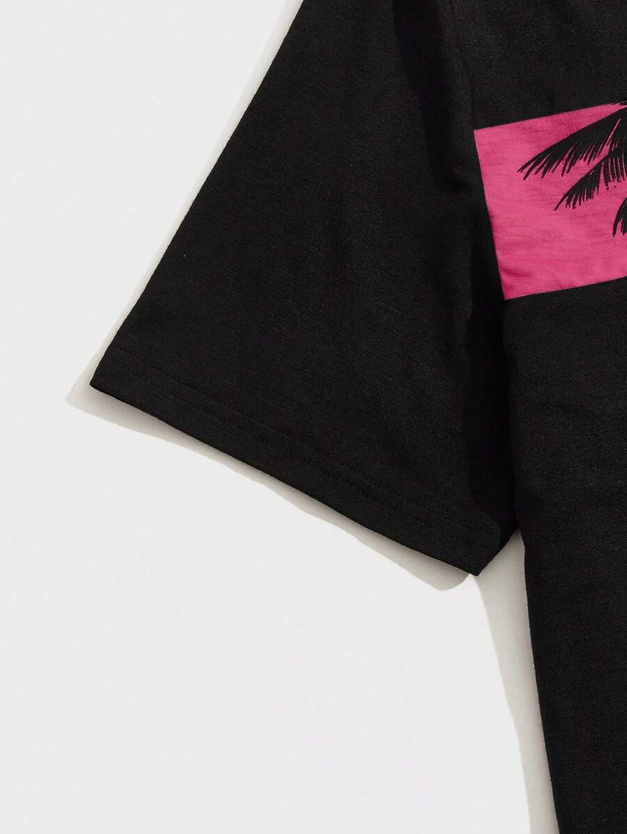 طقم تى شيرت محبوك عصري للرجال من مانفينيتي في سي أي مع شورت منسوج