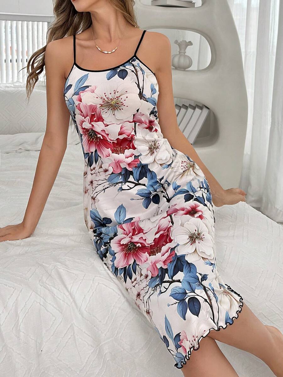 فستان نوم نسائي من كامي بطبعة زهور عشوائيةShein