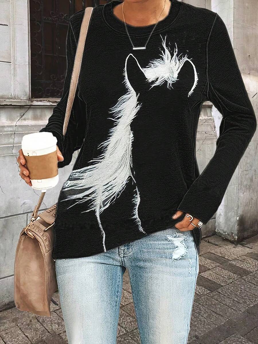 تيشيرت نسائي كاجوال بياقة دائرية وطبعة حصان بأكمام طويلة وتصميم كاجوال من لون - شي إن