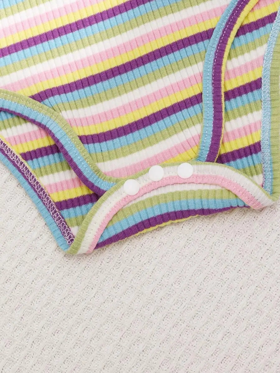 طقم 3 قطع بناتي “Playful Pals” بودي سوت مخطّط مع تطريز فراولة 🍓