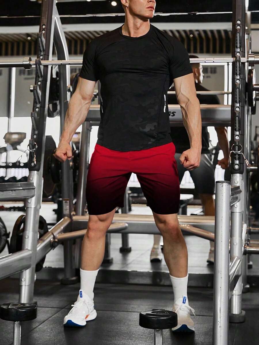 شورت رياضي رجالي بتدرج لوني أومبري من مانفينيتي فيتنس