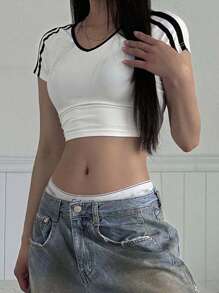 DAZY Contrast Trim Raglan Sleeve Crop Tee Sexy Top