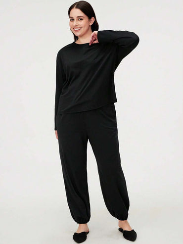 بيجامة نسائي من القطن والمودال بتصميم مريح من لوفليت